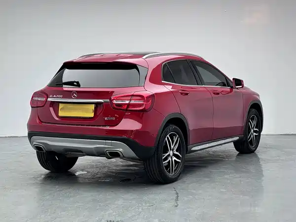 Mercedes-Benz GLA 2016