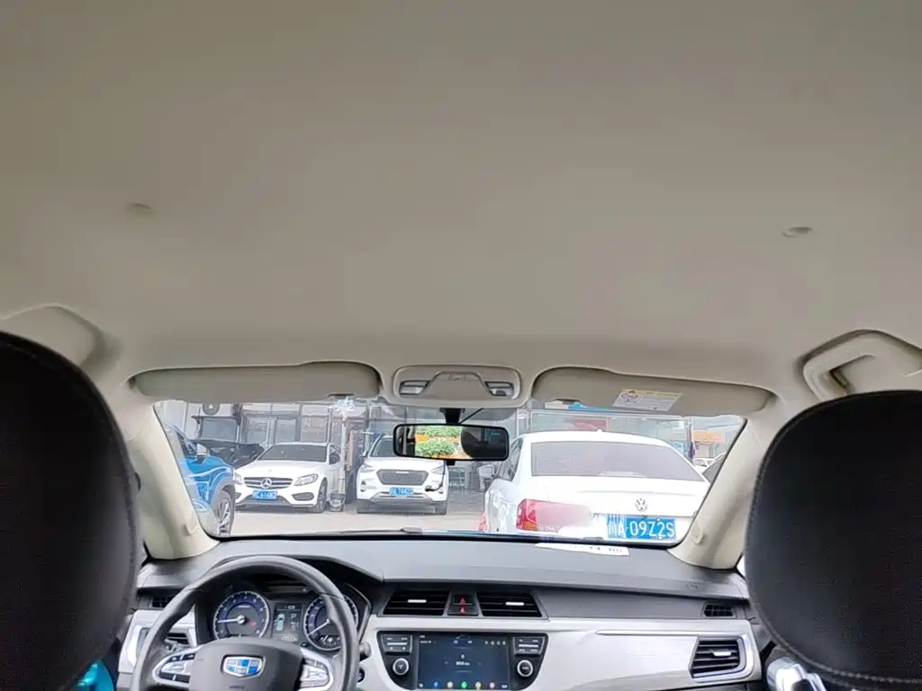 Geely Vision X3 2020 — фото 18