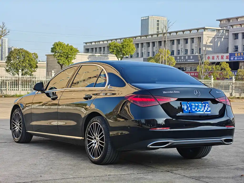 Mercedes-Benz C-Class 2022 — фото 2