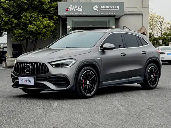 Mercedes-Benz GLA AMG 2021