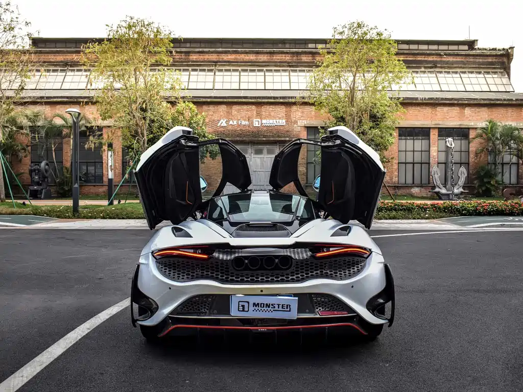 McLaren 720S 2019 — фото 5
