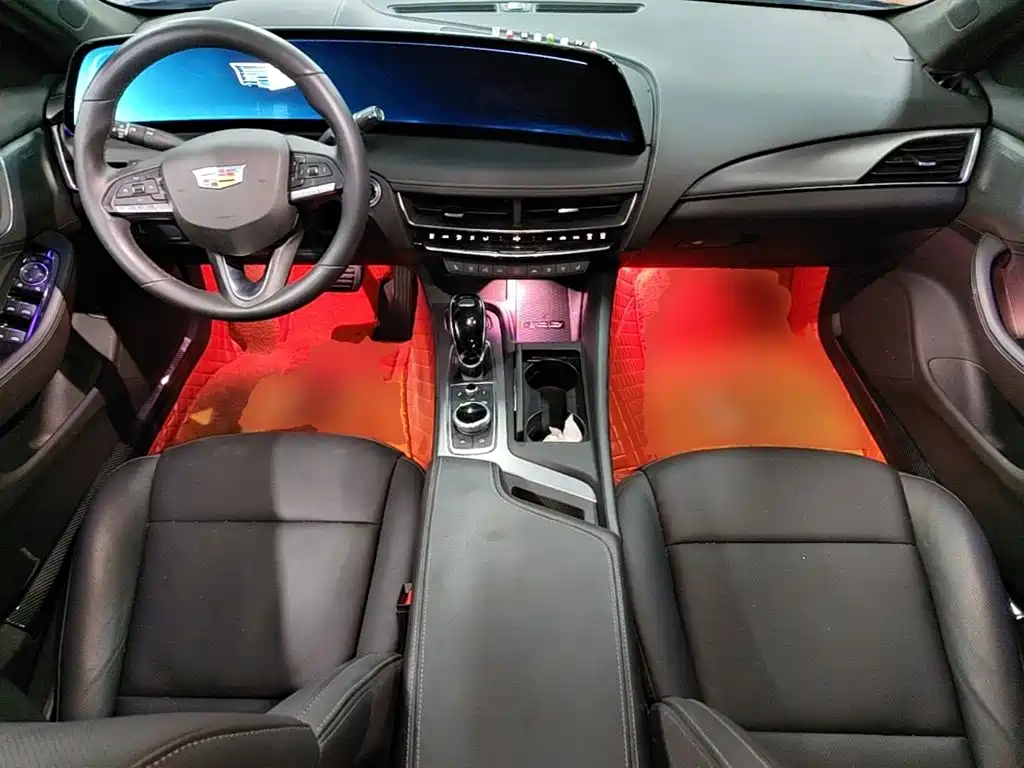 Cadillac CT5 2024 — фото 10