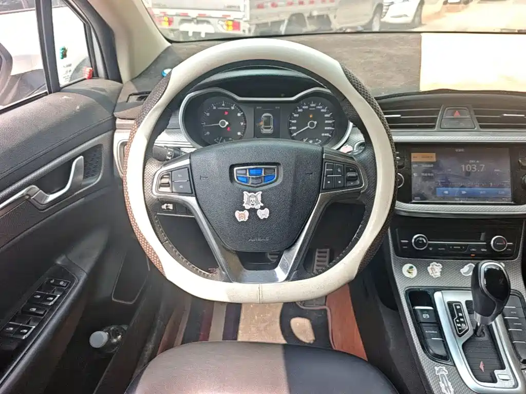 Geely Emgrand GS 2018 — фото 15