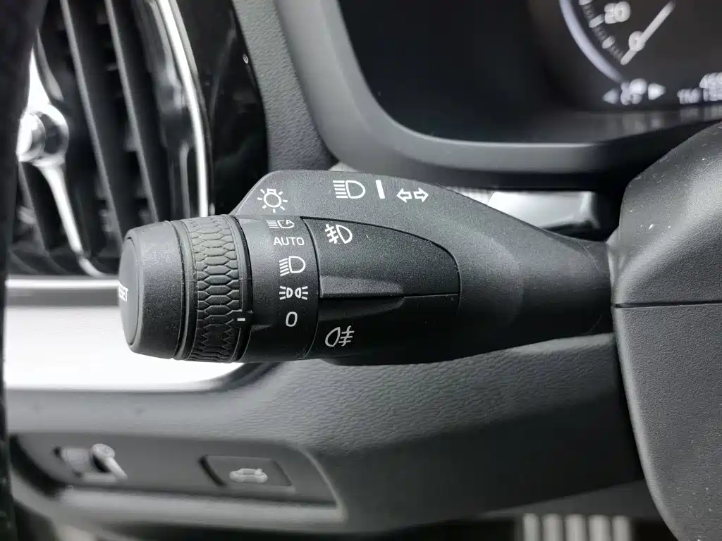 Volvo S60 2020 — фото 21