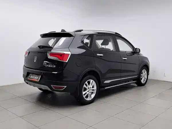 Baojun 560 2015