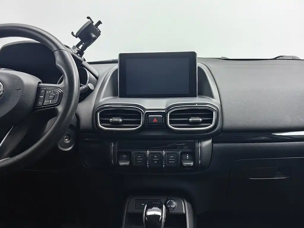 Dongfeng Fengshen AX4 2017 — фото 12