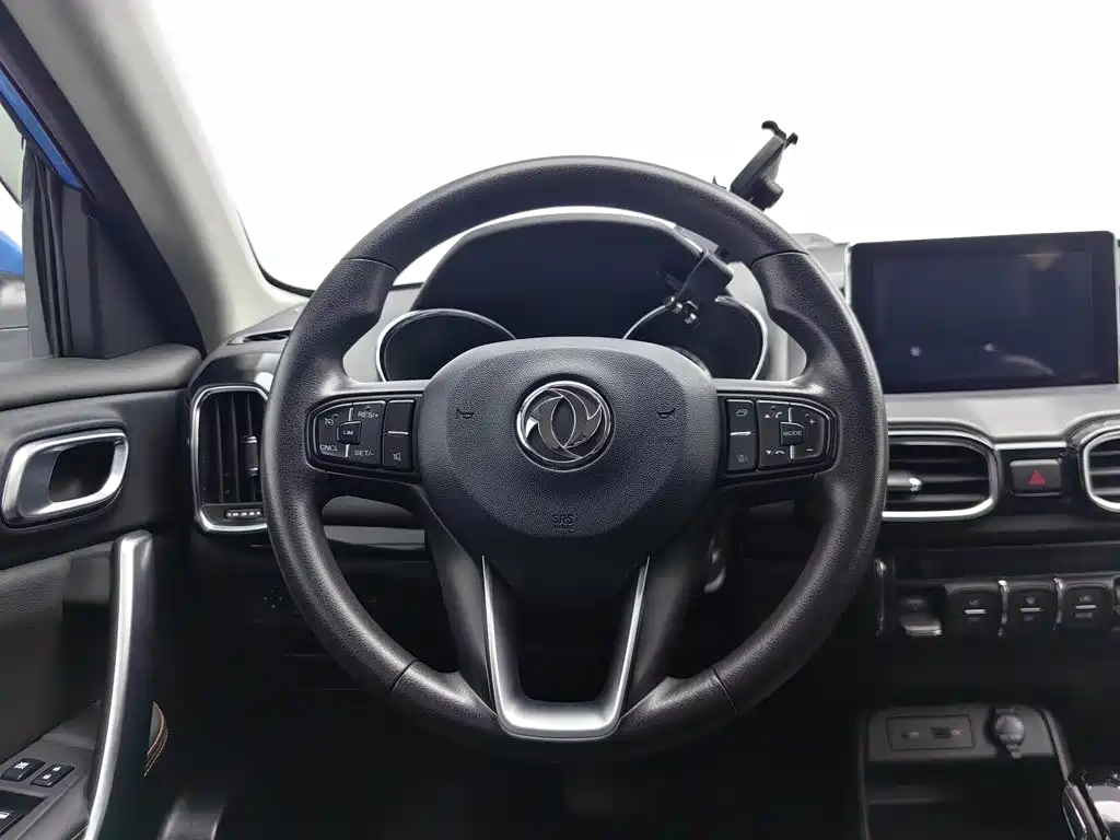 Dongfeng Fengshen AX4 2017 — фото 11