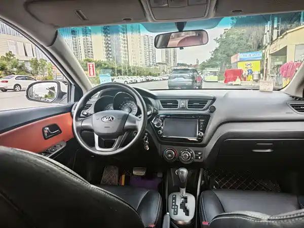 Kia K2 2015