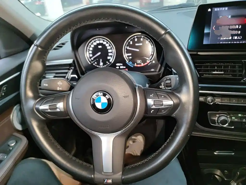 BMW 1 Series 2021 — фото 11