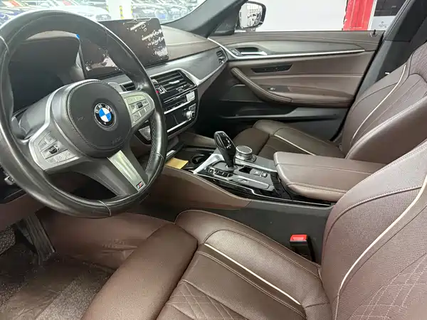 BMW 5 Series 2023