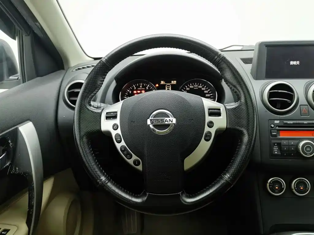 Nissan Qashqai 2012 — фото 11