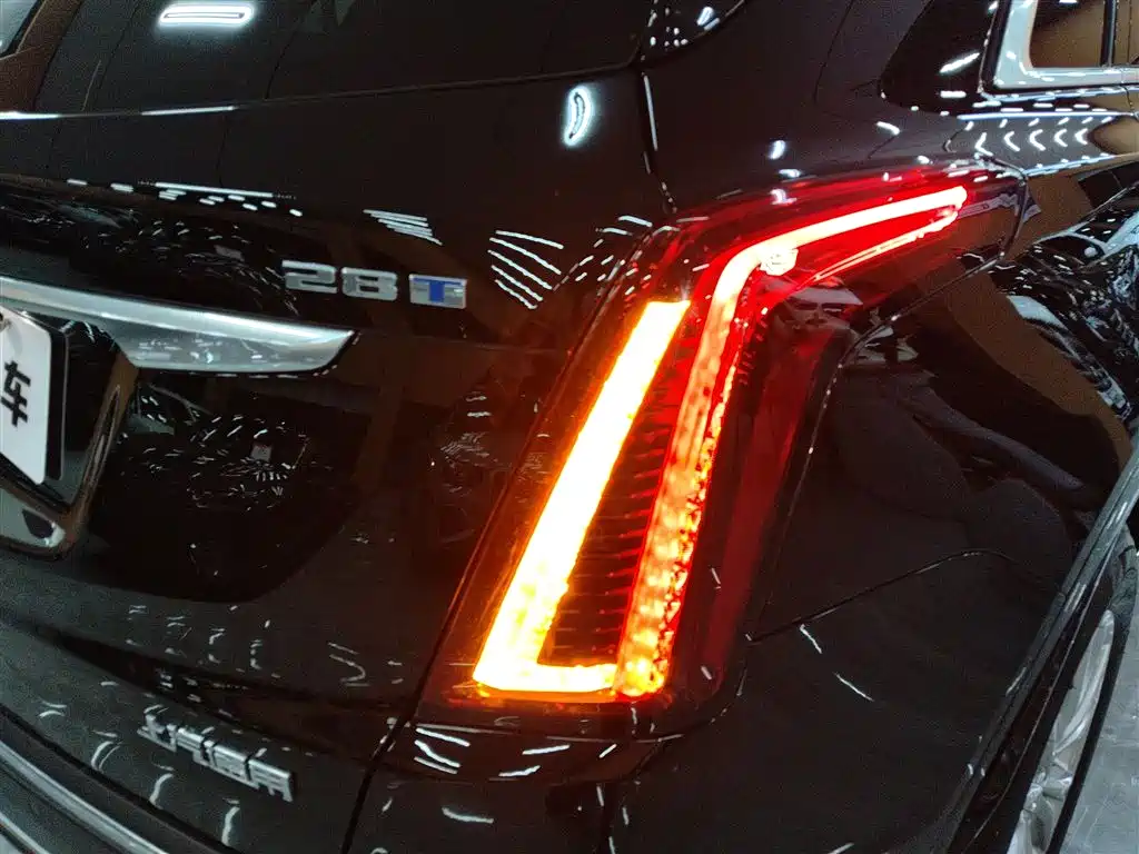 Cadillac XT5 2023 — фото 24