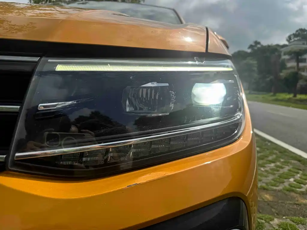 Volkswagen T-Cross 2019 — фото 10