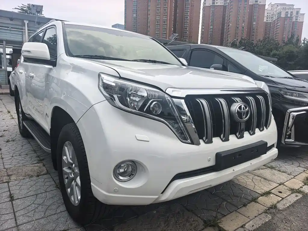 Toyota Prado 2015