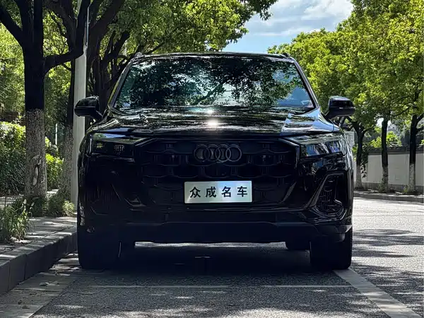 Audi Q7 2025