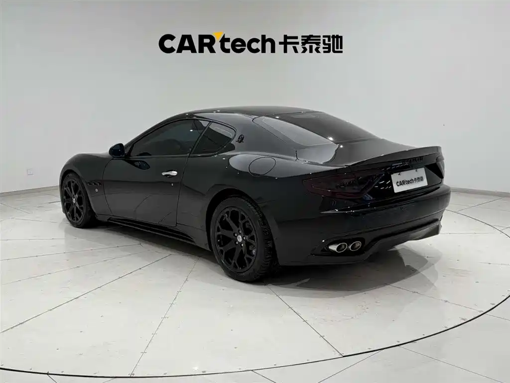 Maserati GranTurismo 2014 — фото 7