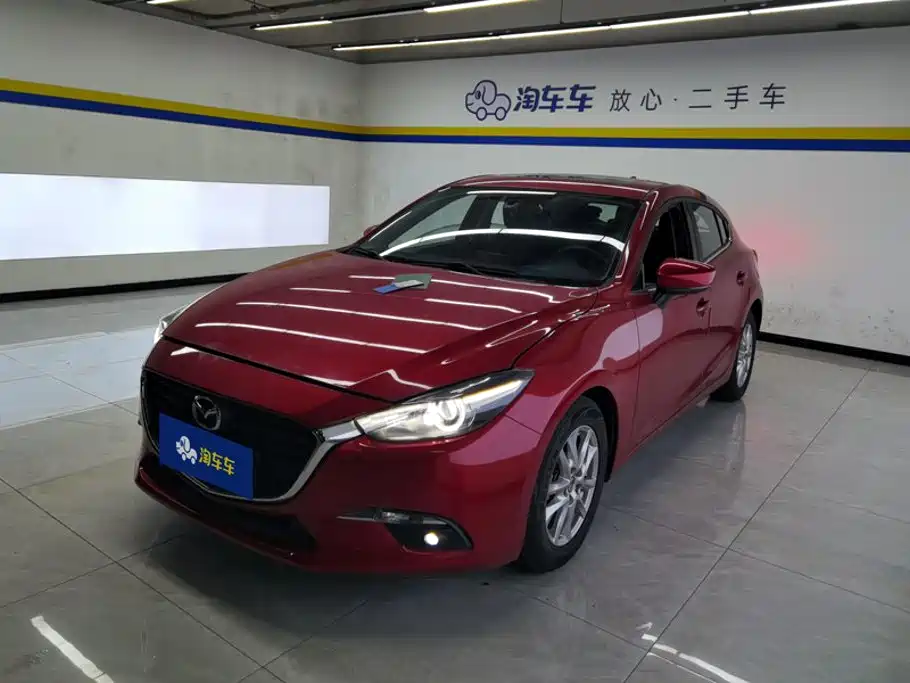 Mazda 3 Axela 2018 — фото 1