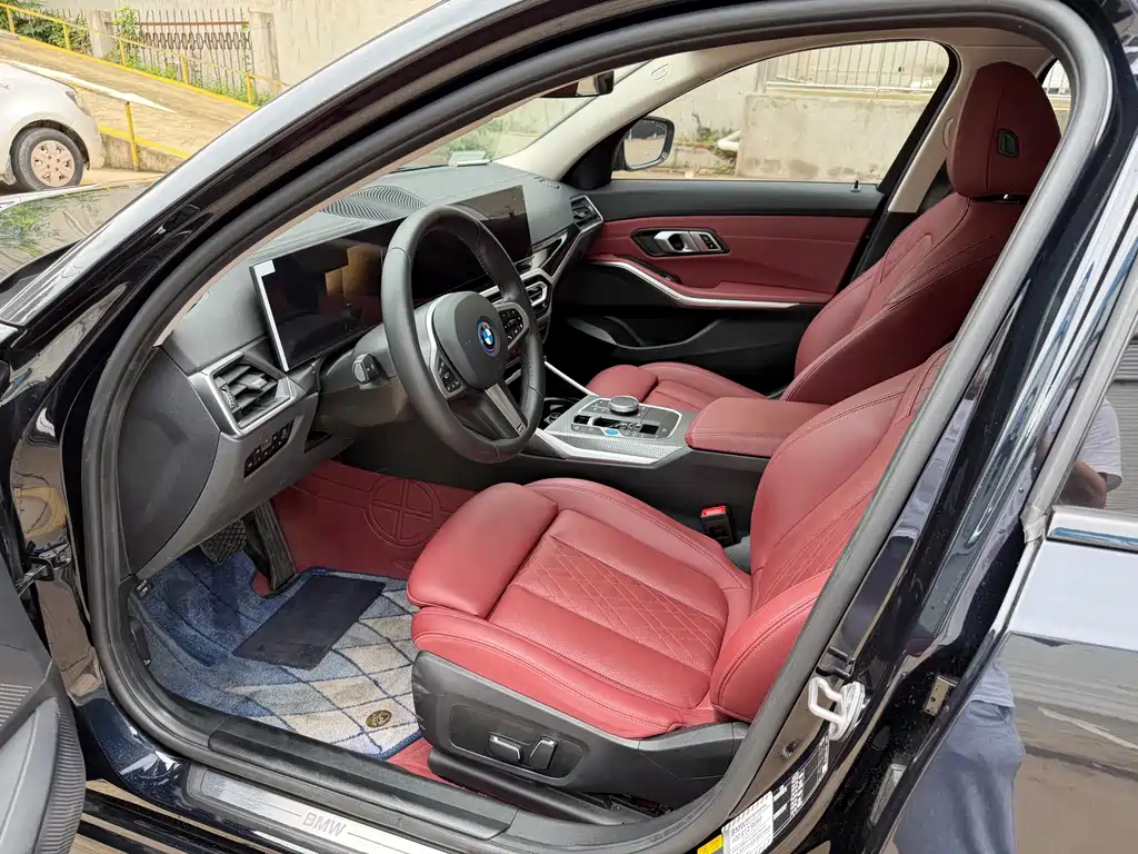 BMW i3 2024