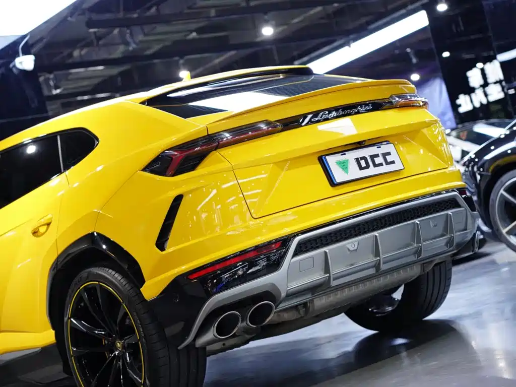 Lamborghini Urus 2019 — фото 6