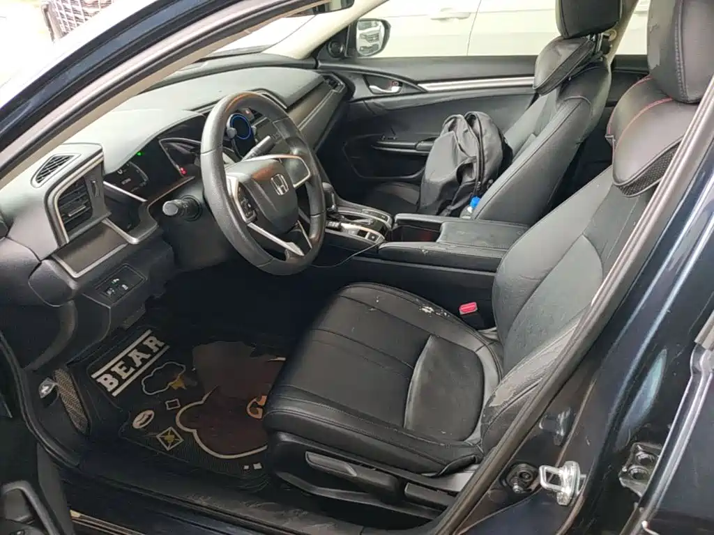 Honda Civic 2018 — фото 15