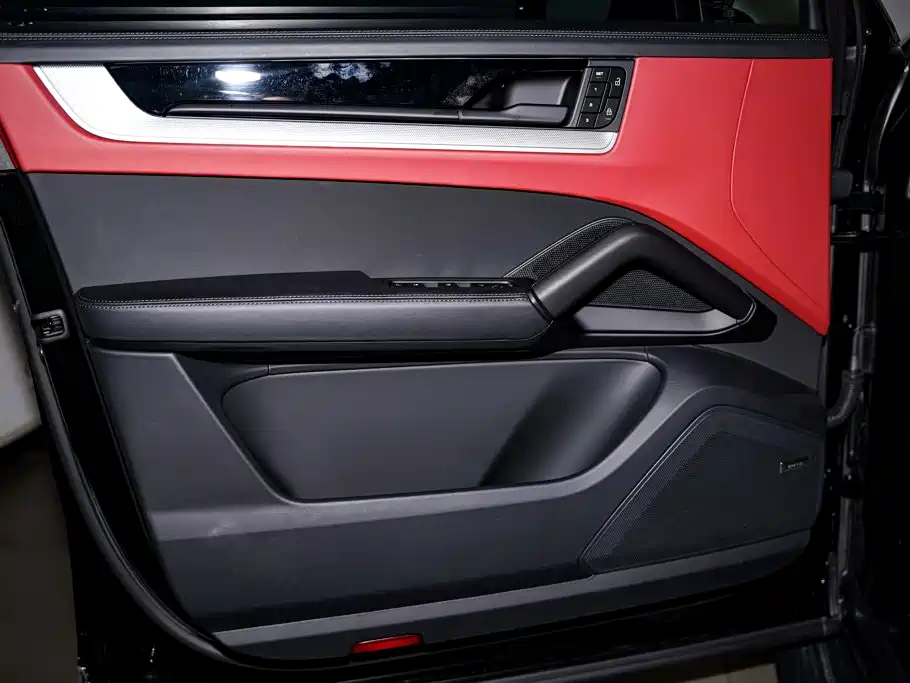 Porsche Cayenne 2025 — фото 18