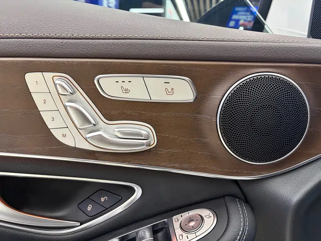 Mercedes-Benz GLC 2022 — фото 13