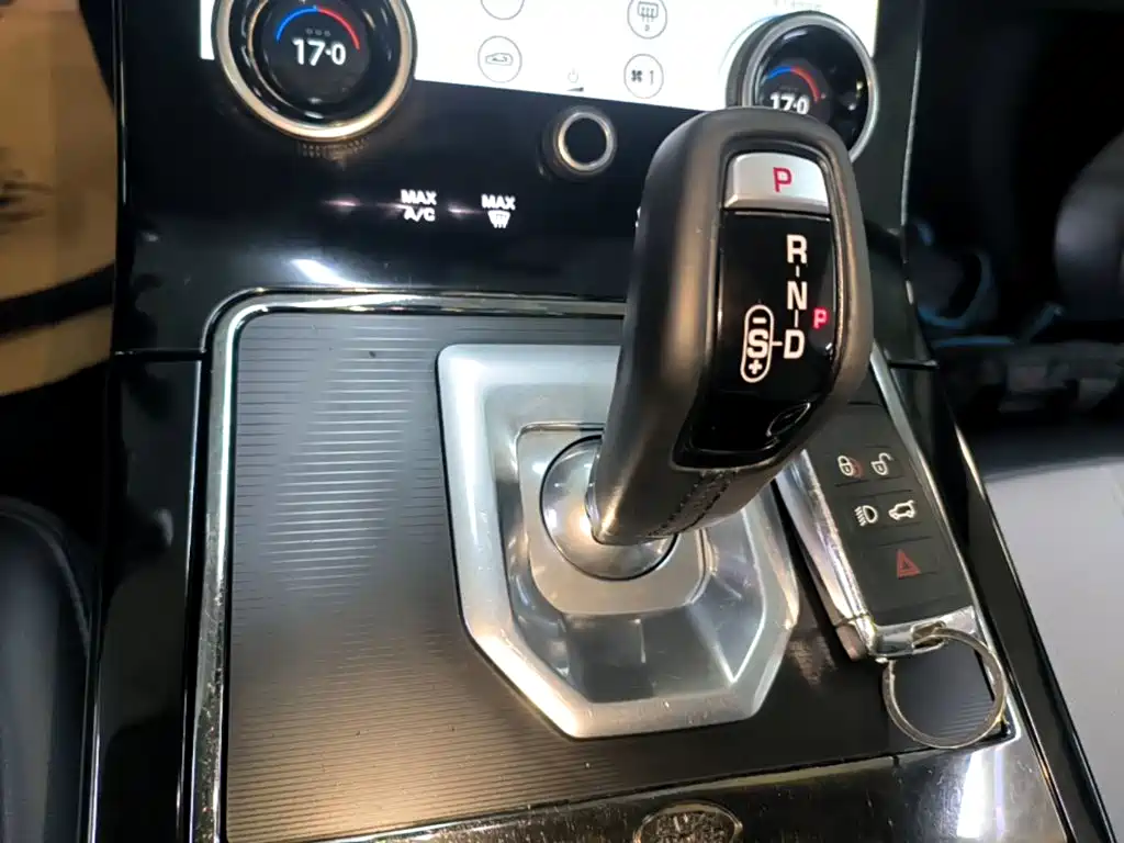 Land Rover Range Rover Evoque 2020 — фото 14