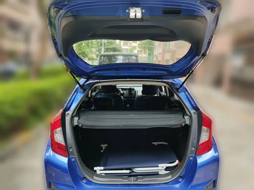 Honda Fit 2016 — фото 20