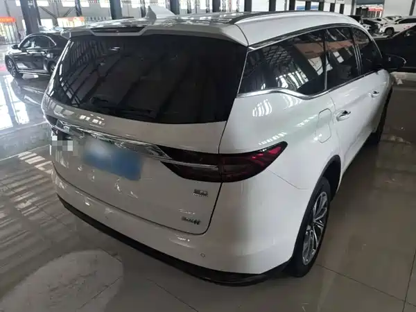 Geely Jiaji 2019