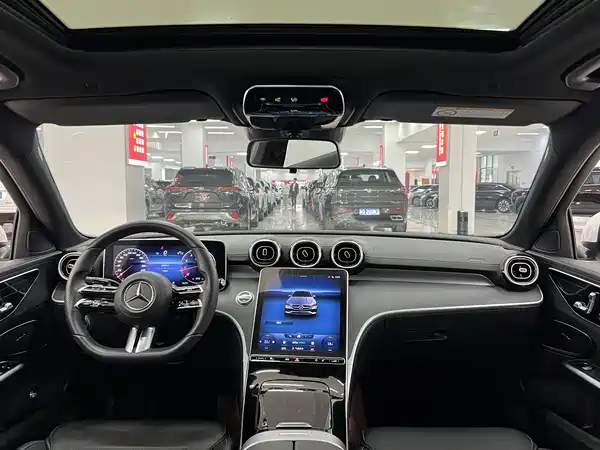 Mercedes-Benz C-Class 2022