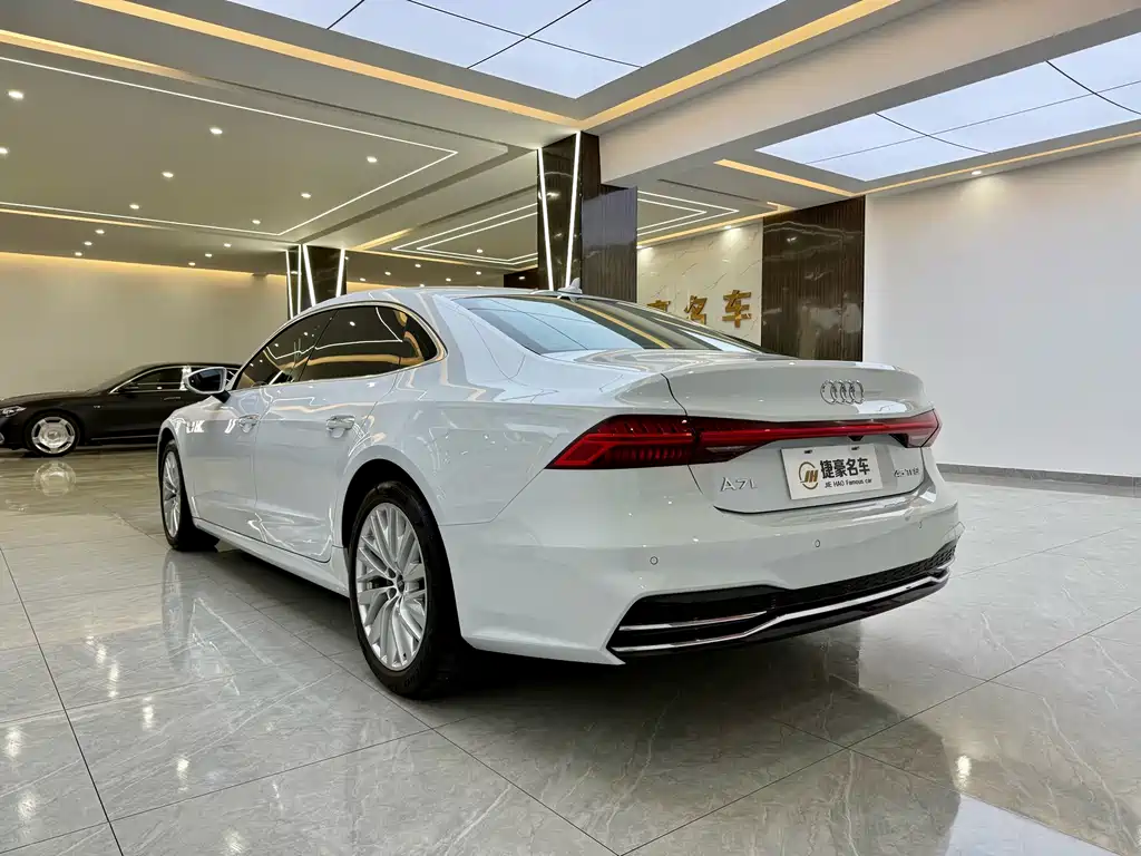 Audi A7L 2023 — фото 14
