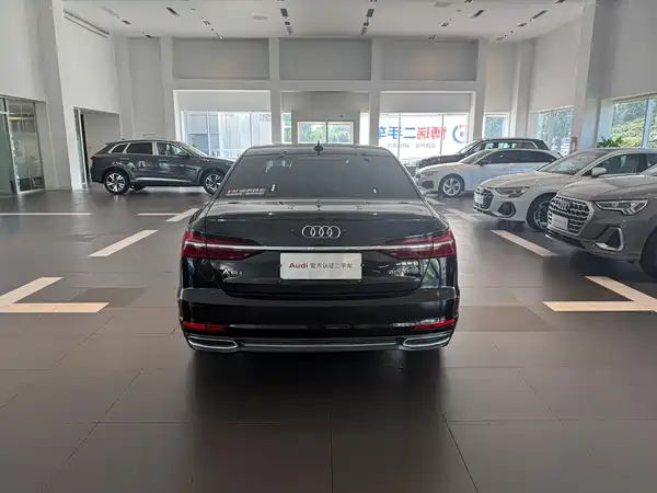 Audi A6L 2022