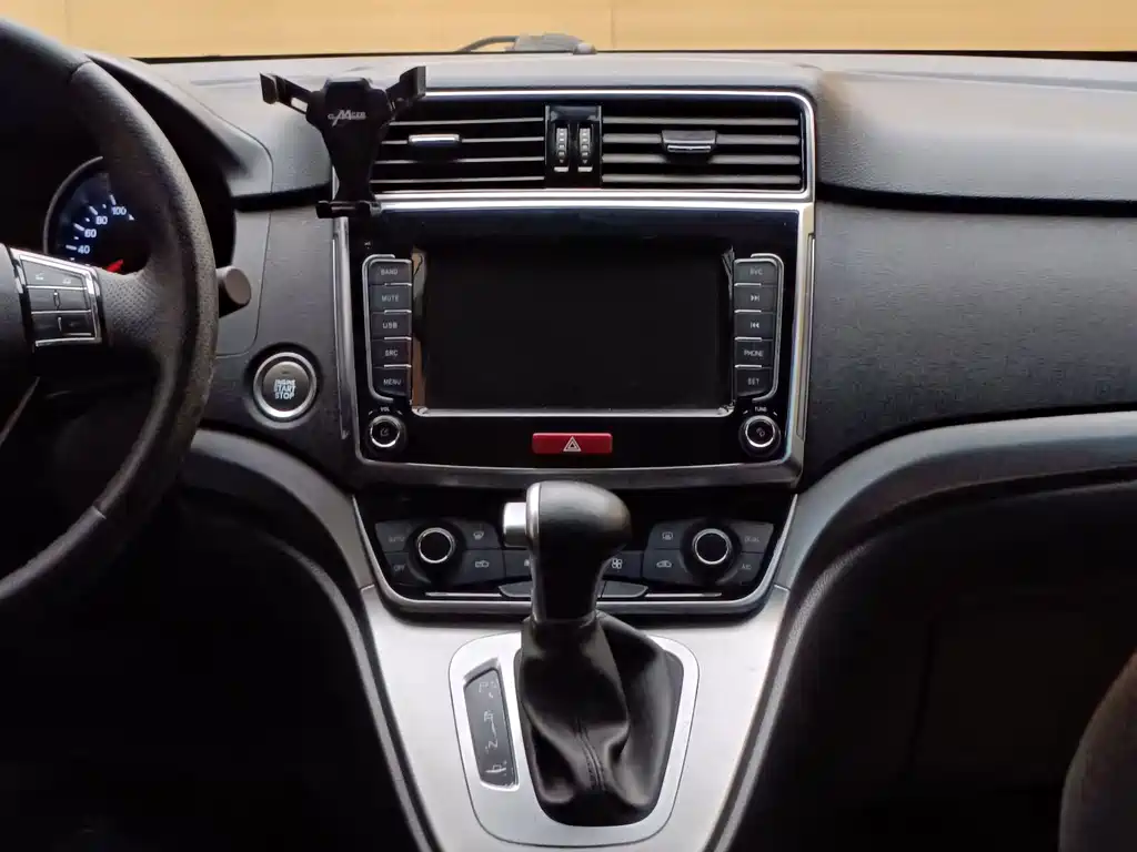 Haval M6 2020 — фото 18