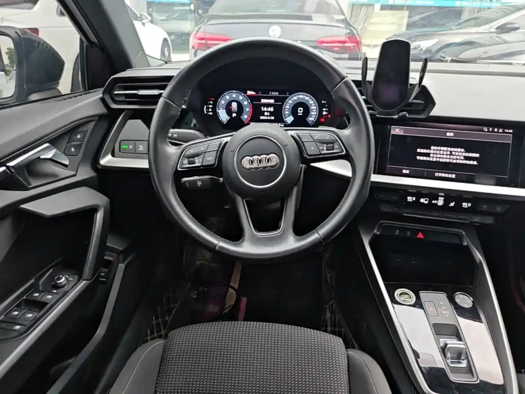 Audi A3 2022 — фото 11