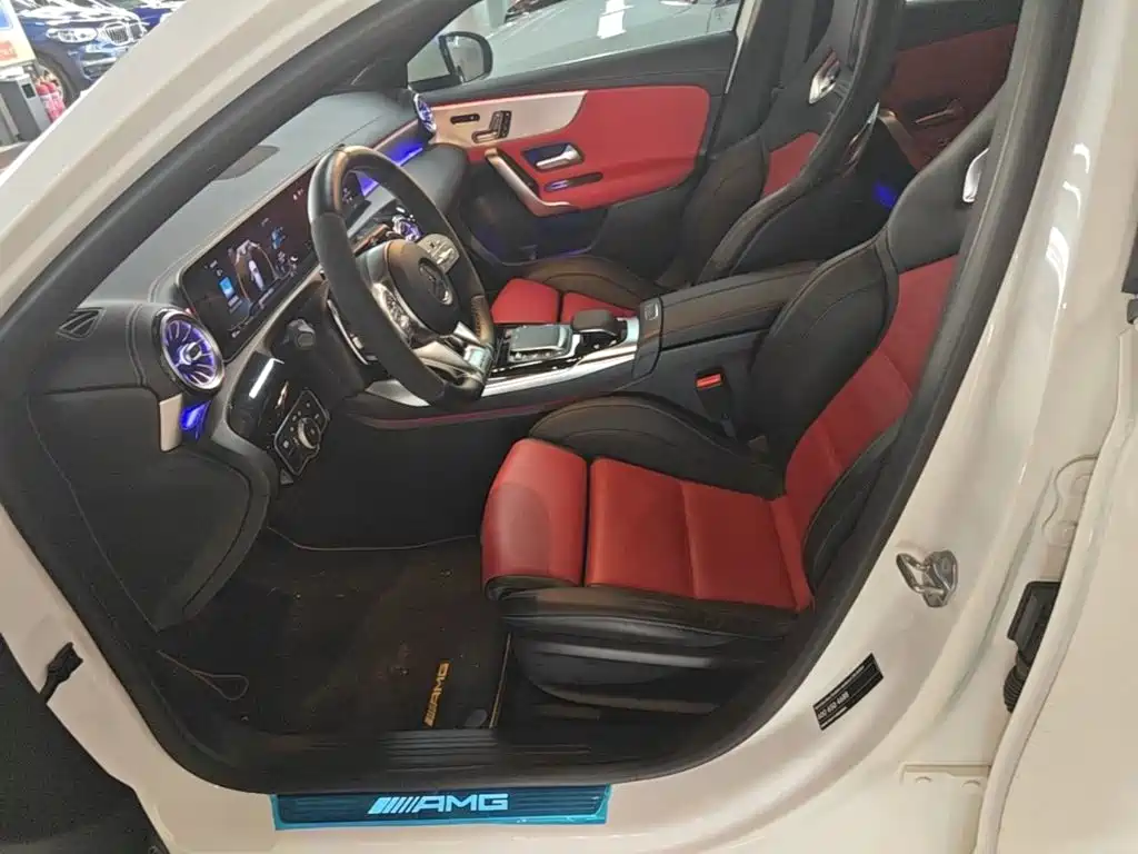 Mercedes-Benz A-Class AMG 2021 — фото 15