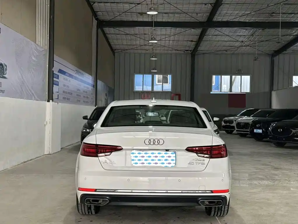 Audi A4L 2020