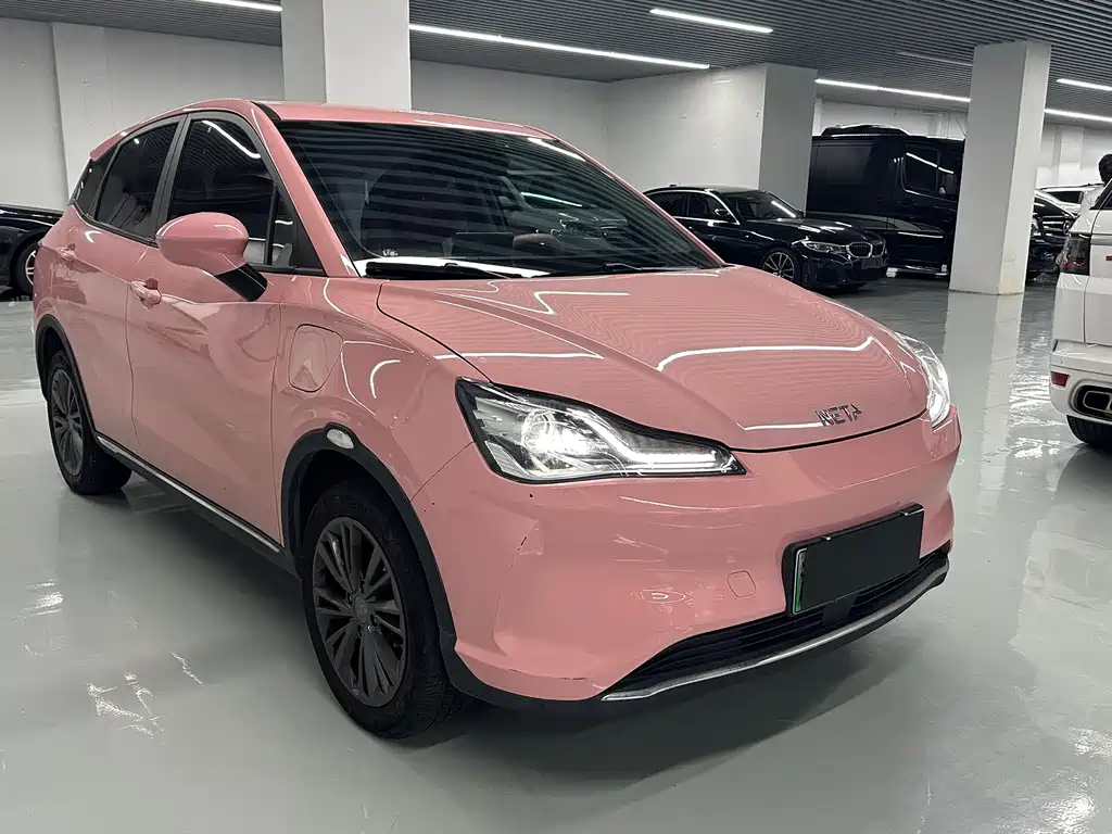 Neta V 2022