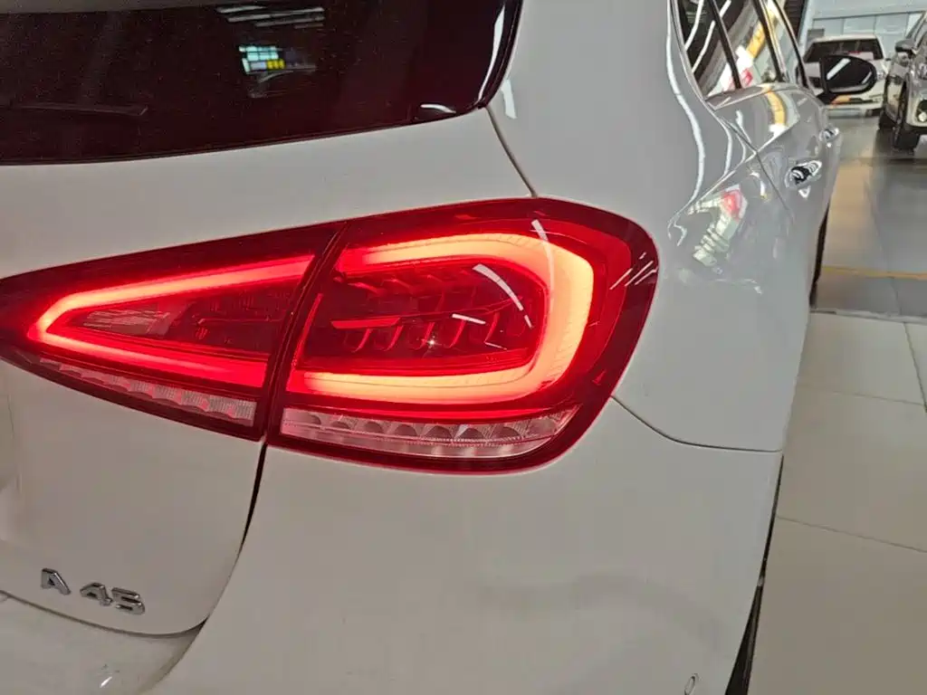Mercedes-Benz A-Class AMG 2021 — фото 8