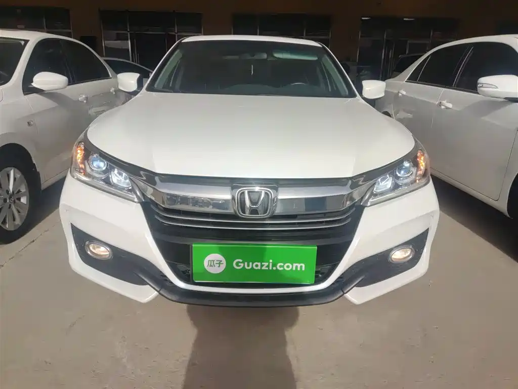 Honda Accord 2016 — фото 19