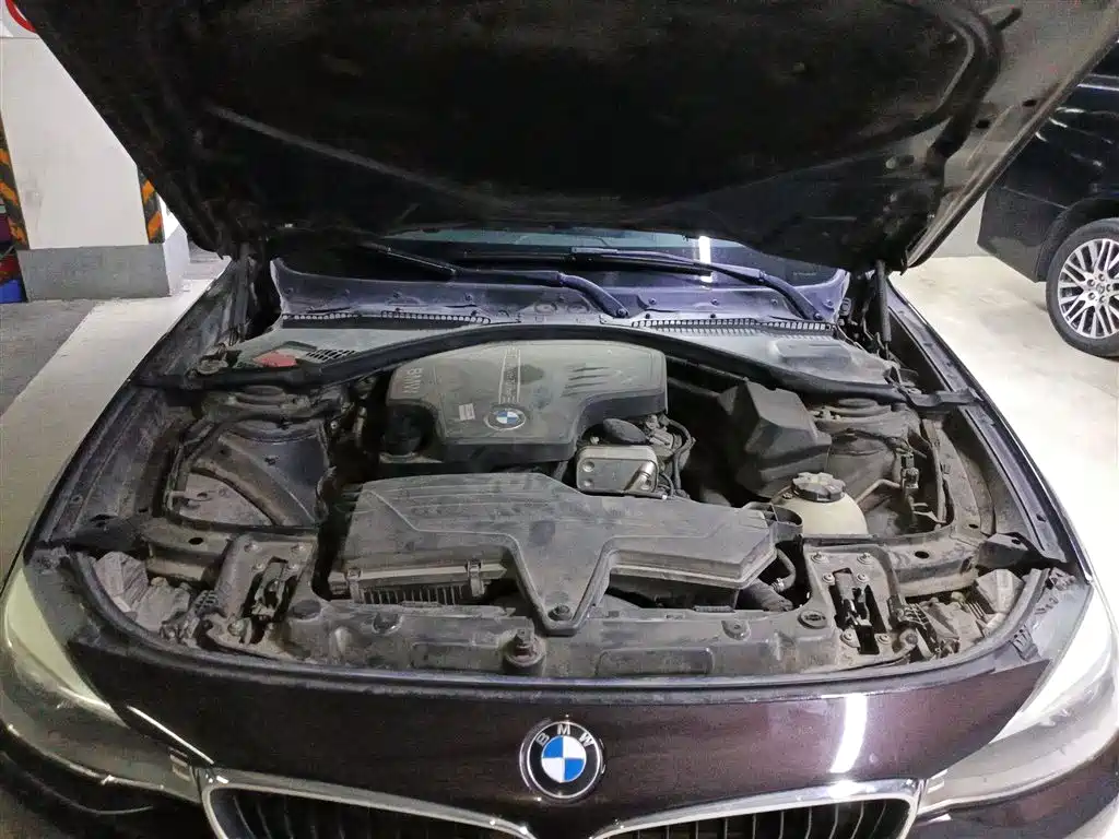 BMW 3 Series GT 2014 — фото 20