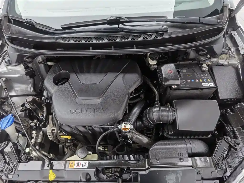 Hyundai Elantra Langdong 2013