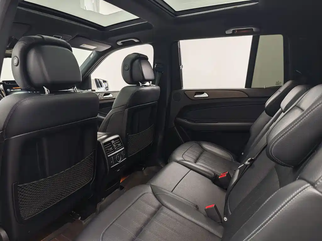 Mercedes-Benz GLS 2017 — фото 18