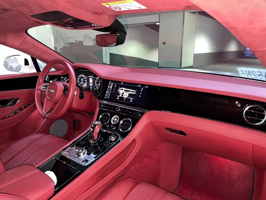 Bentley Continental 2020 — фото 13