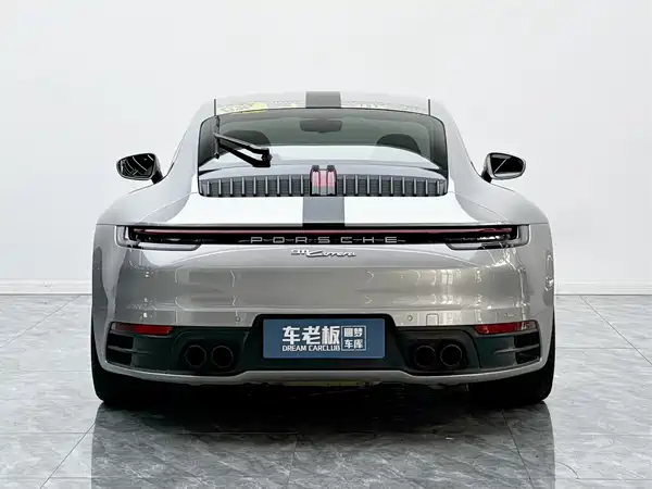 Porsche 911 2020