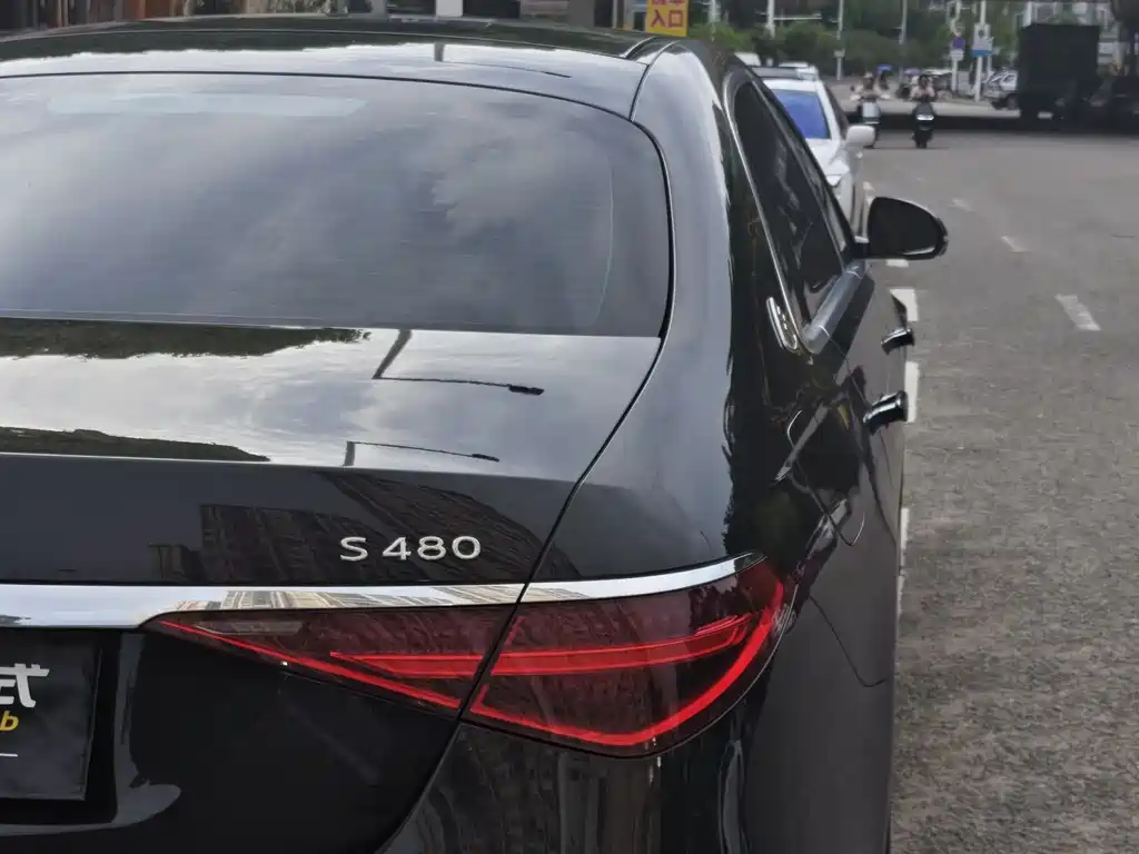 Mercedes-Benz S-Class 2022