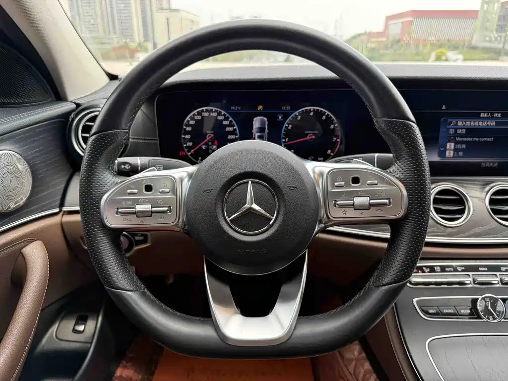 Mercedes-Benz E-Class 2020 — фото 25