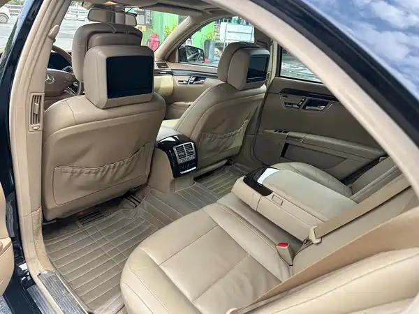 Mercedes-Benz S-Class 2013