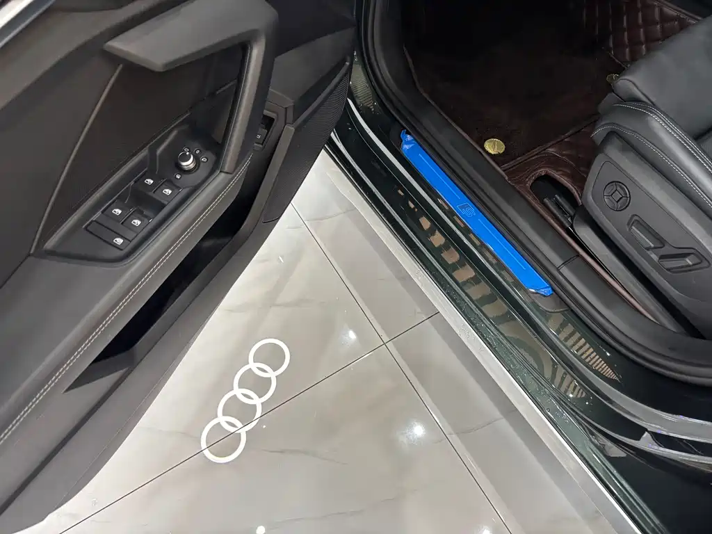 Audi A3 2023 — фото 11