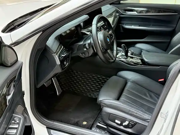 BMW 6 Series GT 2021