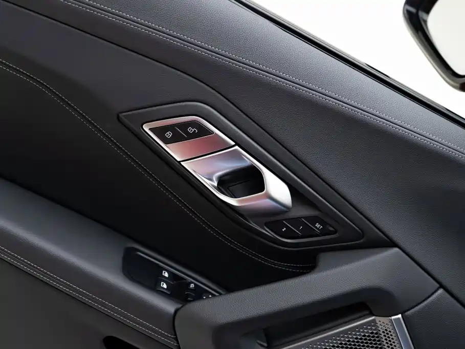 BMW Z4 2022 — фото 16